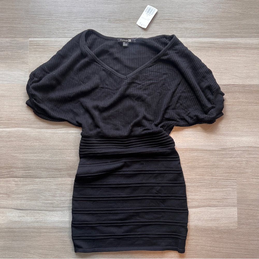 V neck short sleeve mini dress